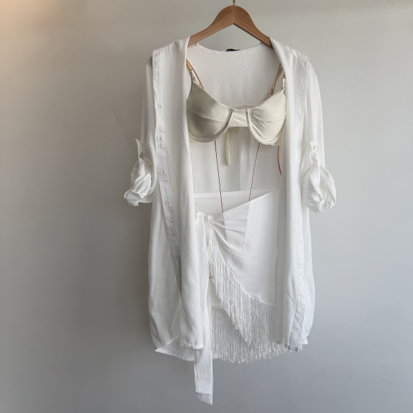 Conj Saída De Praia Chemise Manga Longa E Saia Franja Resort - Champanhe