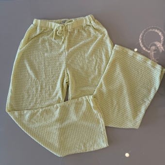 Kit Biquíni Calças + Top Cortininha E Calcinha Empina Bumbum
