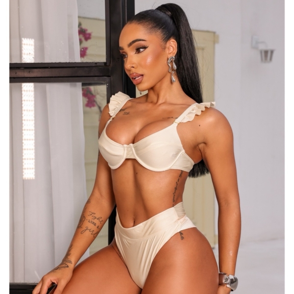 Biquíni Hot Pants De Babado Meia Taça Calcinha Fio Duplo - Off