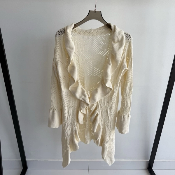 Casaco Feminino Tricot com Babados e Punho Flare - Off