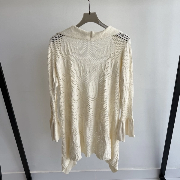Casaco Feminino Tricot com Babados e Punho Flare - Off