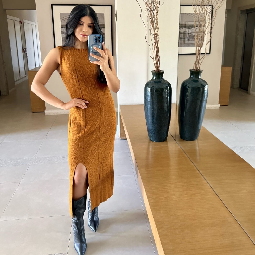 Vestido De Tricot Regata Midi - Mostarda