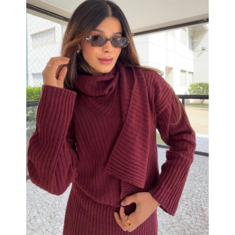 Conjunto Tricot Blusa com Cachecol Fixo Saia Midi com Fenda