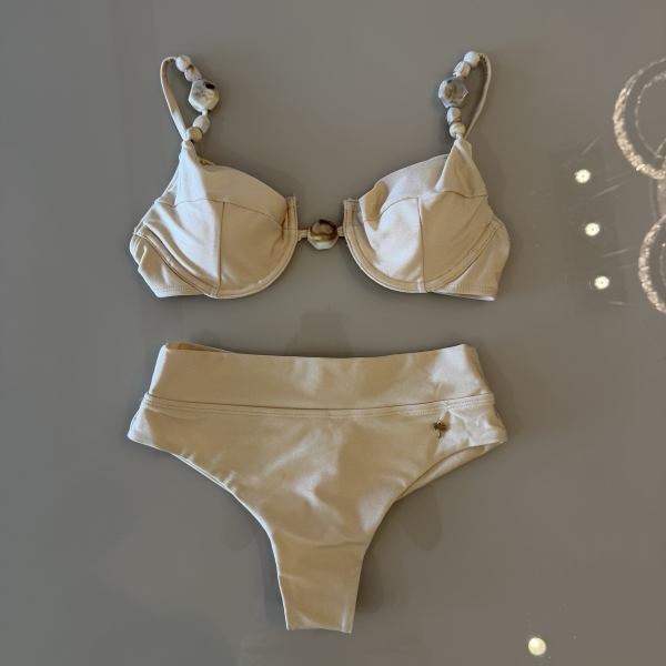 Biquíni Meia Taça Cintura Alta Com Pedraria Nas Alças - Champagne