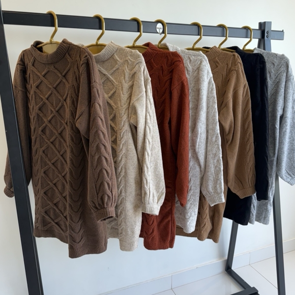 Vestido Curto Tricot Mousse com Trama Trancada e Manga Longa - Preto