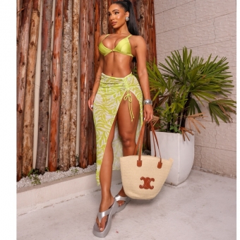 Kit Trio De Biquíni E Saia Estampa Tropical