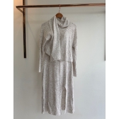 Conjunto Tricot Blusa com Cachecol Fixo Saia Midi com Fenda - Mescla