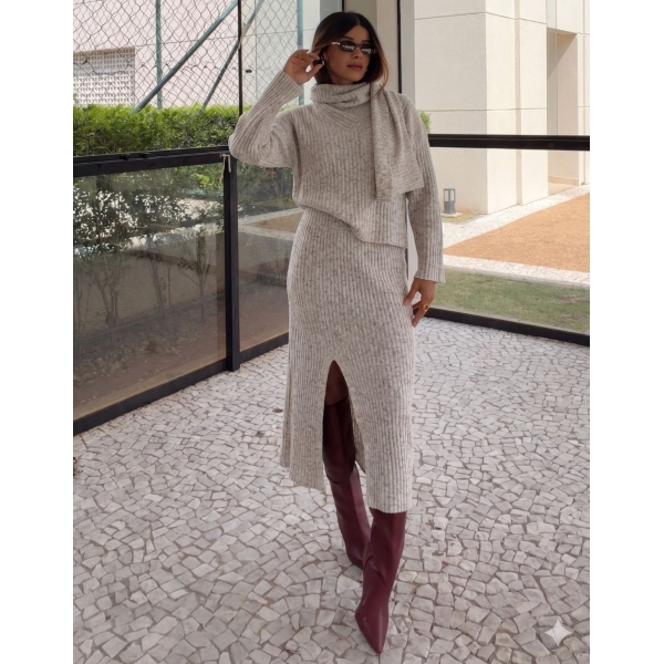 Conjunto Tricot Blusa com Cachecol Fixo Saia Midi com Fenda - Mescla