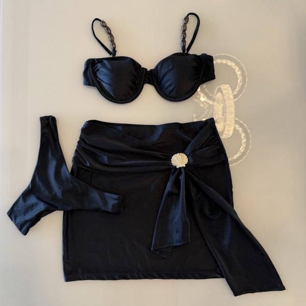Trijunto Biquíni Asa Delta Detalhes Nas Alças Concha Na Saia - Preto