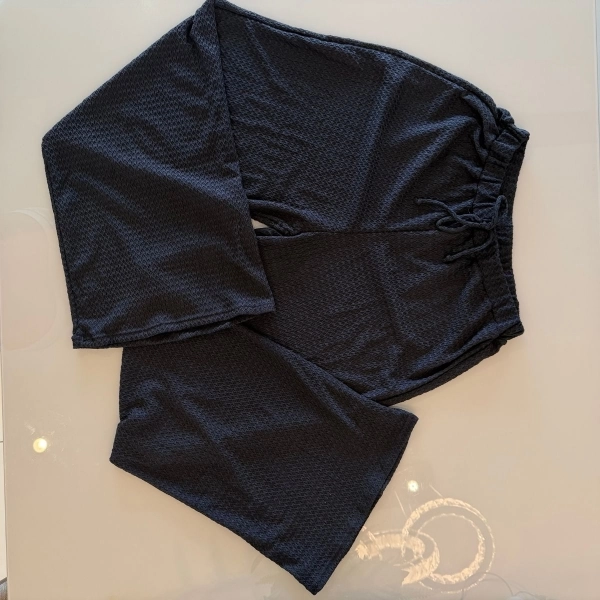 Kit Biquíni Calças + Top Cortininha E Calcinha Empina Bumbum - Preto