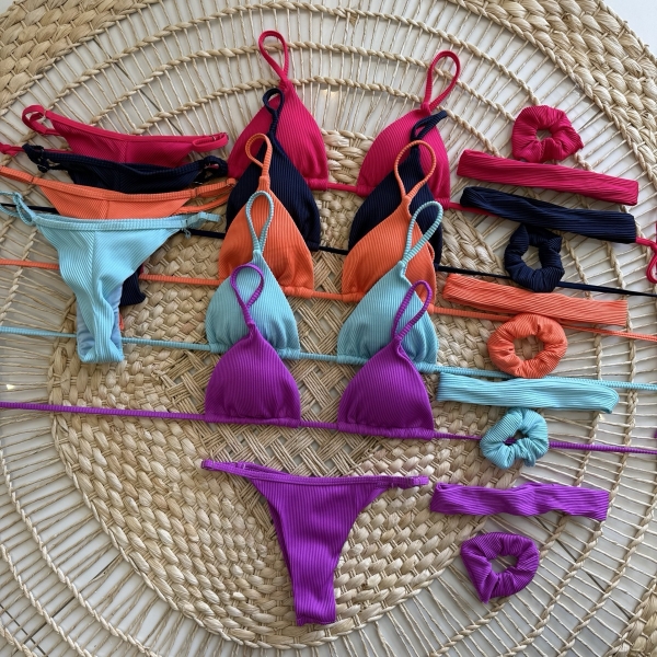 Biquíni Cortininha Com Faixa De Cabelo E Prendedor - Roxo