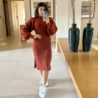 Vestido De Tricot Graça Canelado Midi Com Fendas