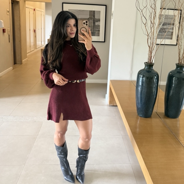 Vestido De Tricot Mousse Curto Com Fenda - Vinho