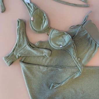 Kit Biquini Com Calça Meia Taça Concha No Top Asa Delta