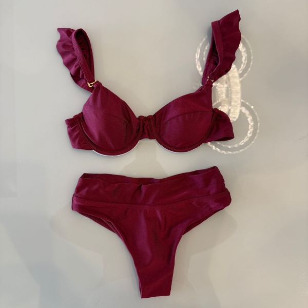 Biquíni Hot Pants De Babado Meia Taça Calcinha Fio Duplo - Vinho