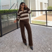 Conjunto Tricot Feminino Blusa Polo Listrada Zíper e Calça - Marrom