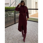 Conjunto Tricot Blusa com Cachecol Fixo Saia Midi com Fenda - vinho