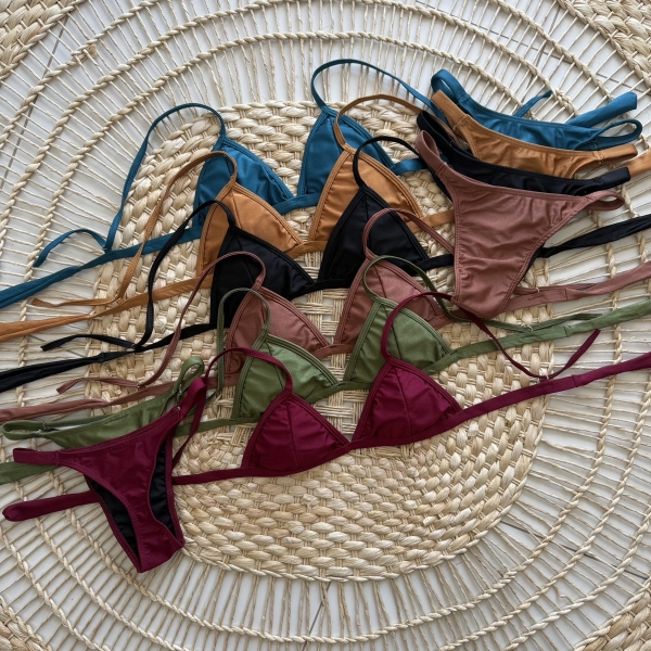 Biquíni Top Fixo e Calcinha Fita Lateral - Caramelo