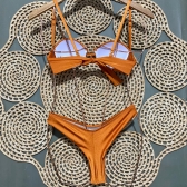 Biquíni com Bojo Estruturado Meia Taça e Calcinha Asa Delta - Laranja