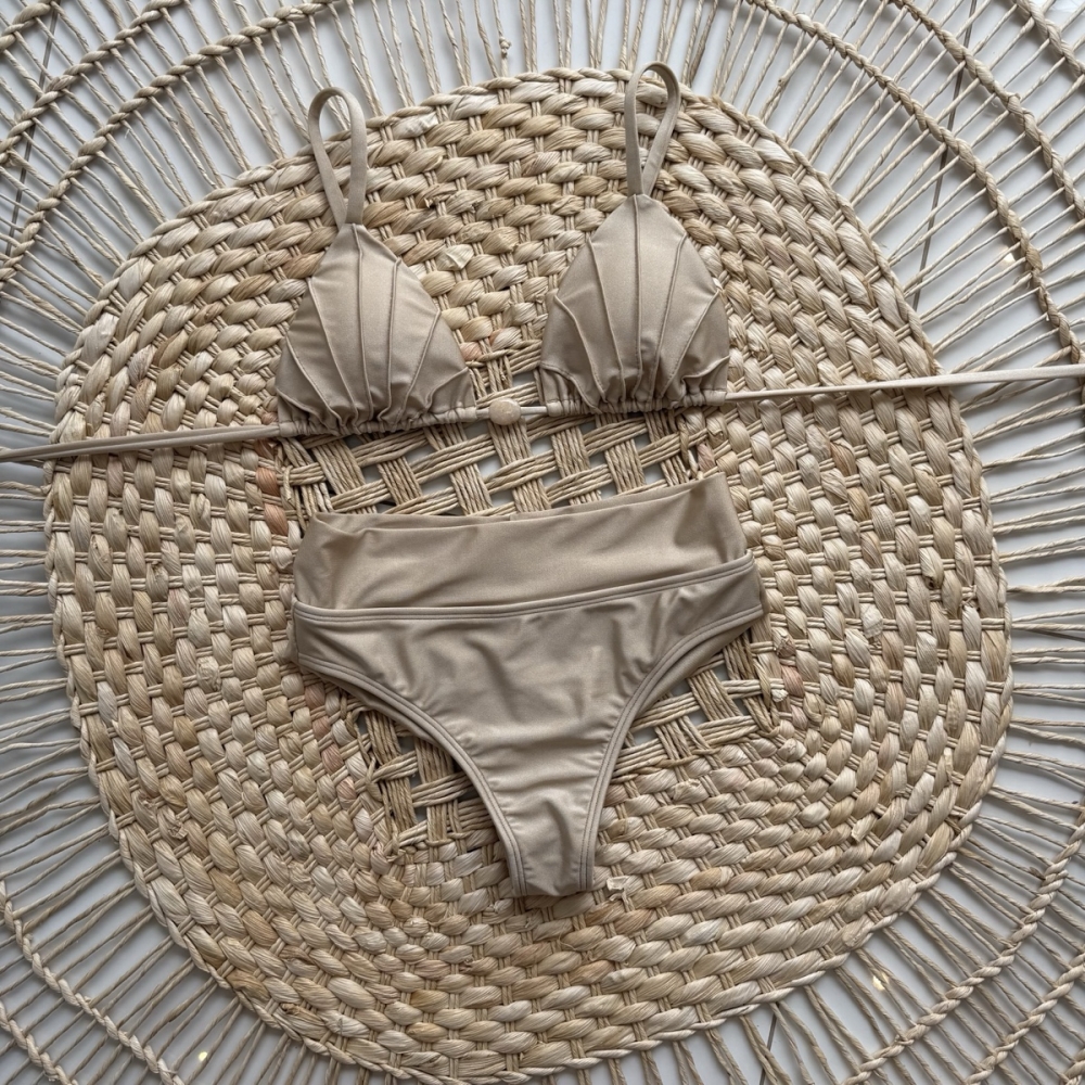 Biquíni Cortininha Franzido com Calcinha Hot Pants - Bege
