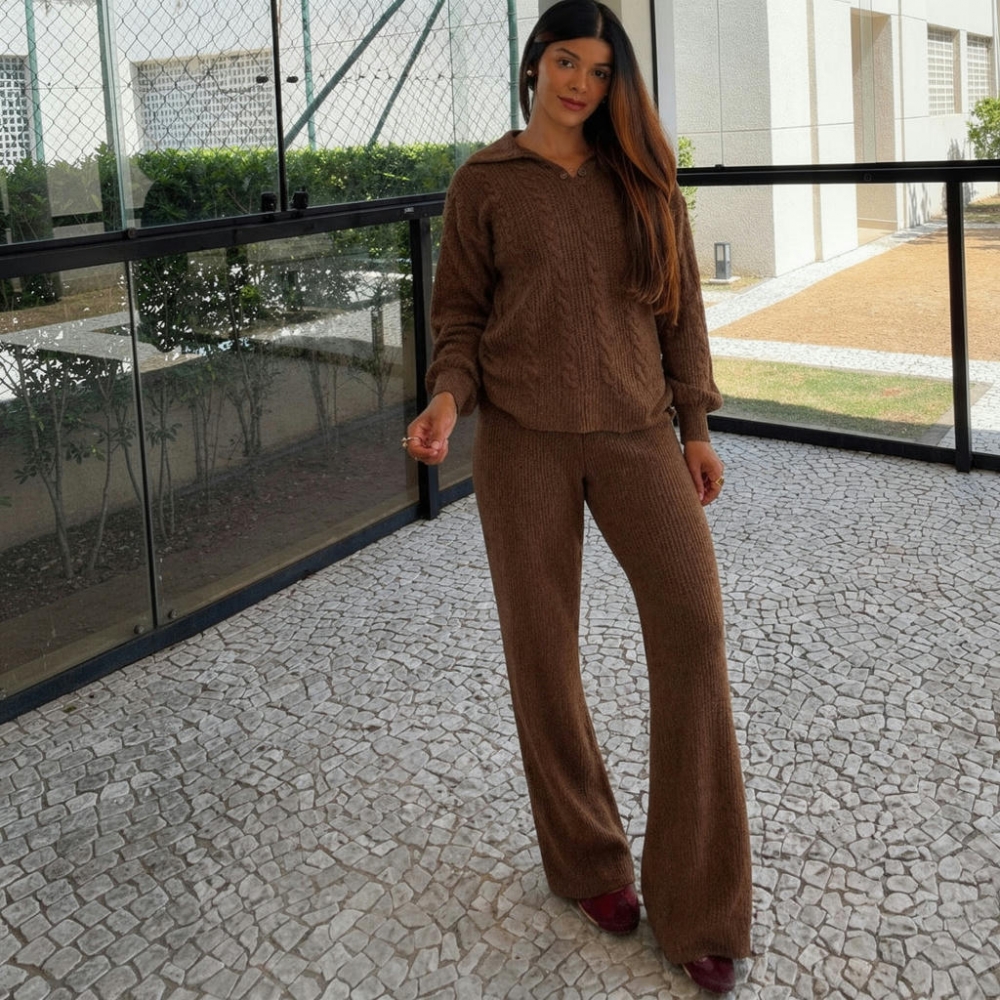 Conjunto Tricot Mousse Blusa Gola Polo Botões e Calça - Marrom