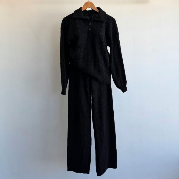 Conjunto Tricot Mousse Blusa Gola Polo Botões e Calça - Preto