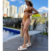 Biquíni Meia Taça Cos Alto Texturizado - Marrom