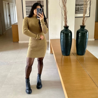 Vestido De Tricot Mousse Curto Canelado