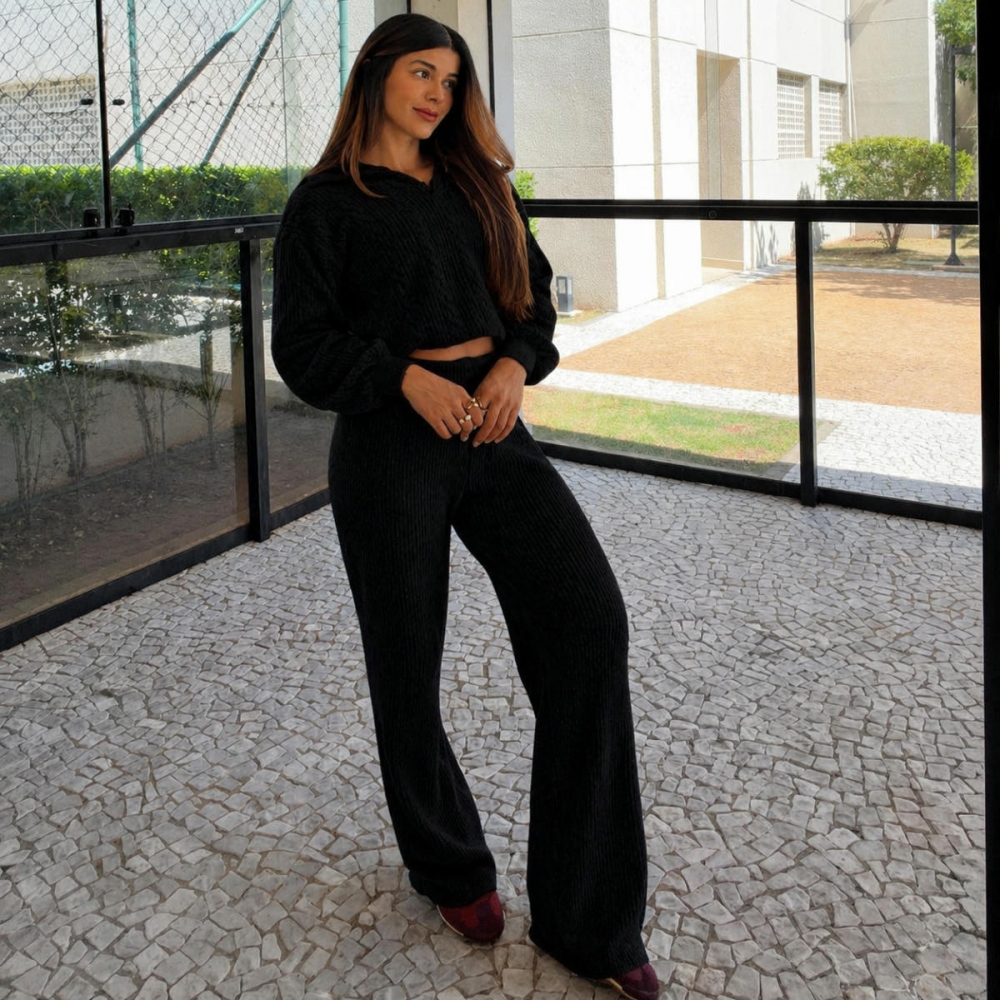 Conjunto Tricot Mousse Blusa Gola Polo Botões e Calça - Preto
